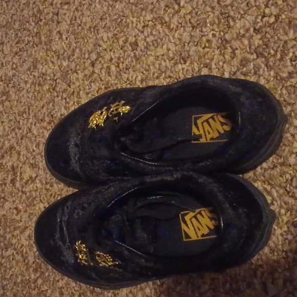 Womens Vans - Picture 4 of 5